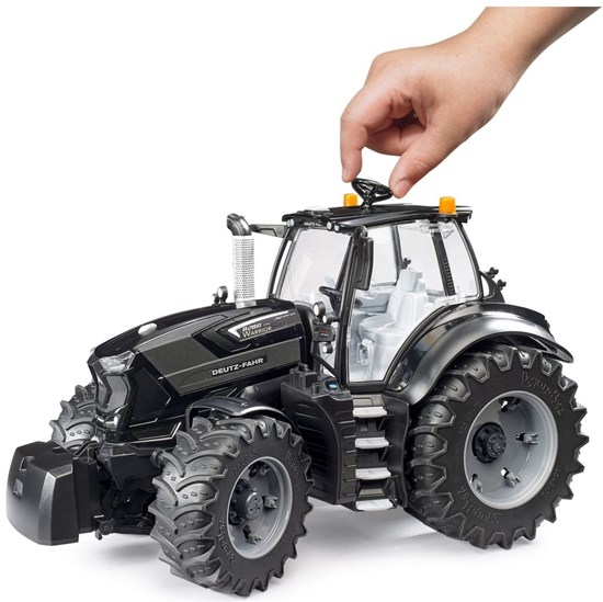 03162 Bruder DEUTZ-FAHR 8280 TTV Warrior 3+ 