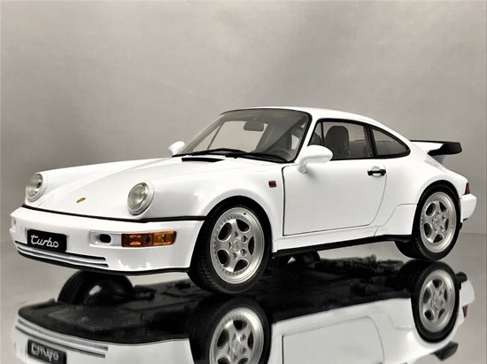 Welly Porsche 964 Turbo Wit schaal 1/18