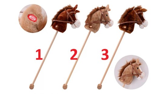 Happy World Stokpaard met Geluid, 3 kleuren assorti 